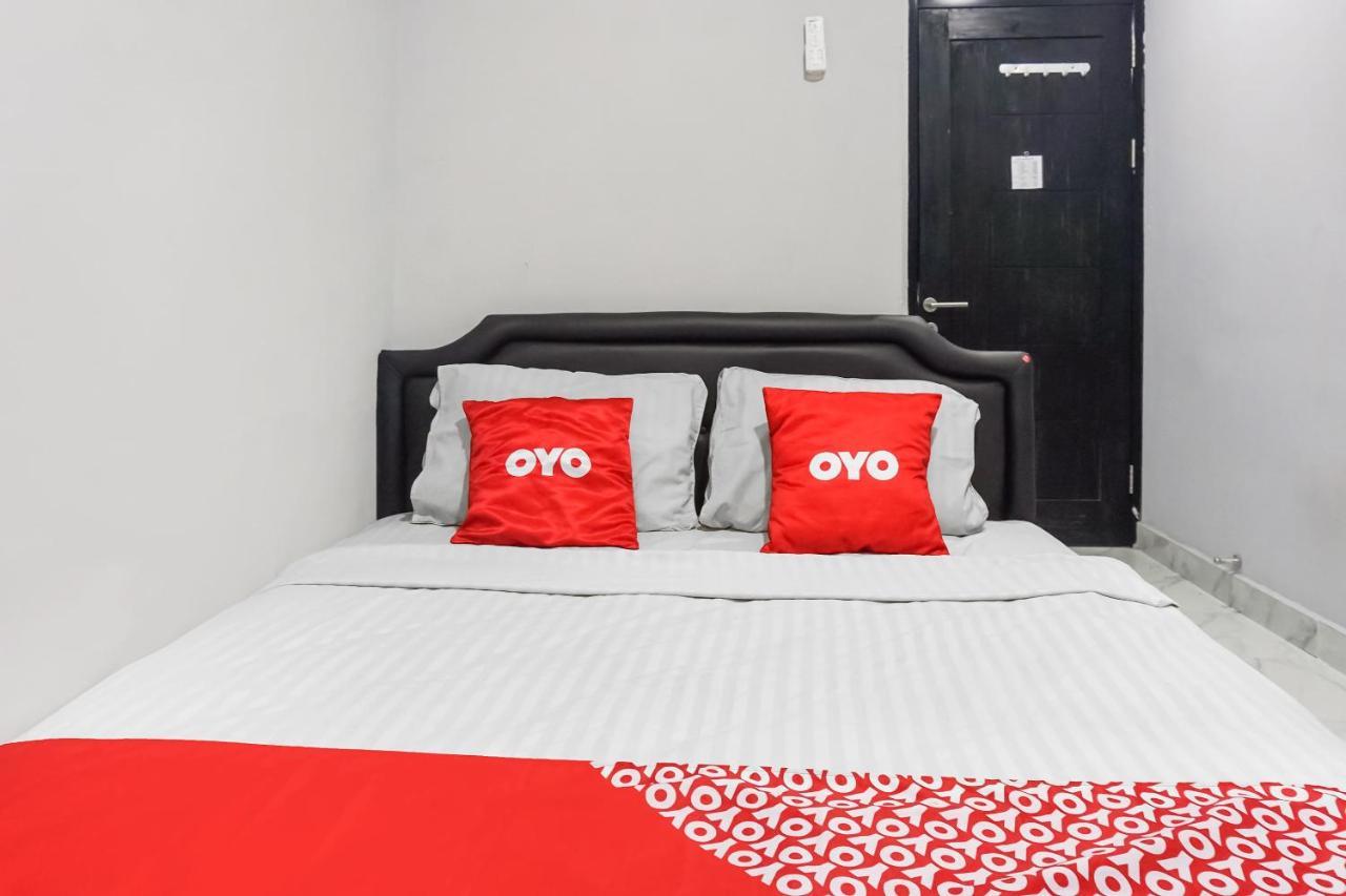 Collection O 91131 New V1 Hotel Jakarta Buitenkant foto